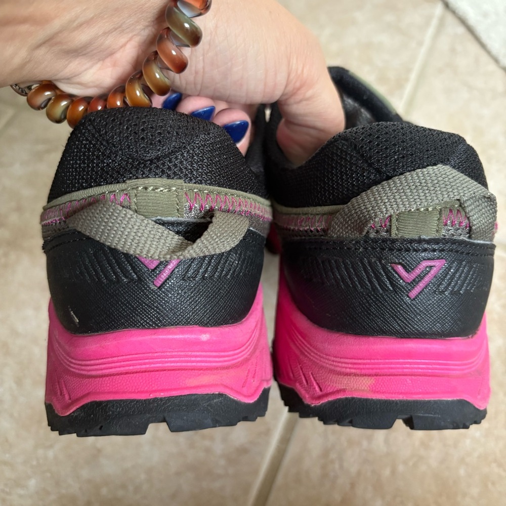 Vionic Women's McKinley Low Top Hiking Shoes size 7 - Picture 8 of 11